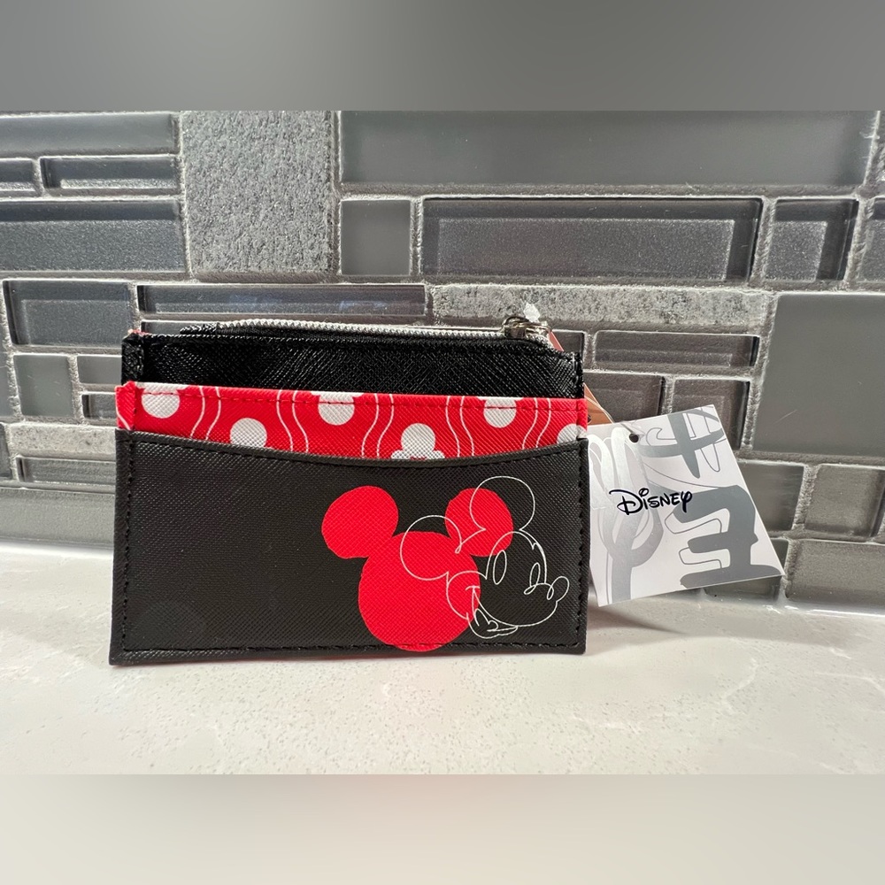 NWT Dani by Danielle Nicole Mickey Mouse Card Holder